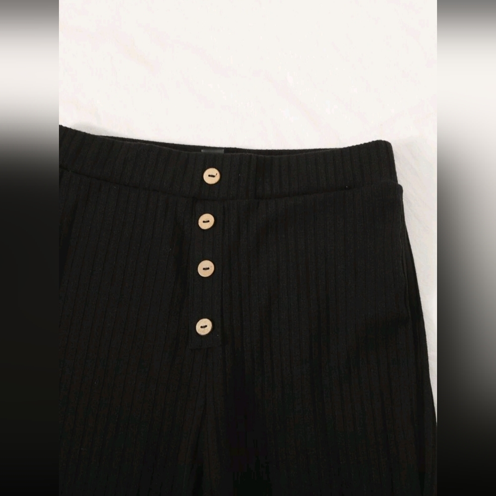 2 pc set - Picture 2 of 3